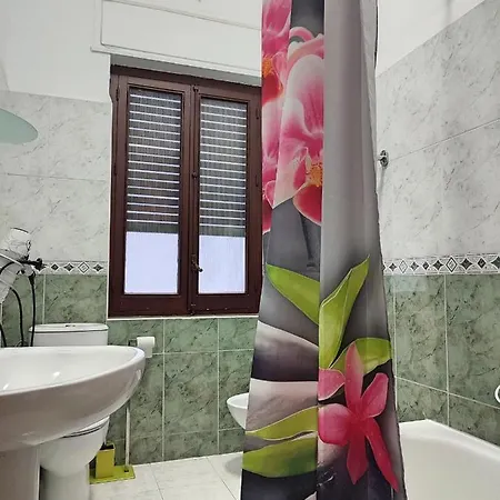 Eduardo Lucena 5, Puente Apartment *